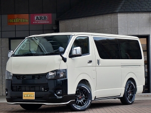 ハイエースＶディーゼル4WD　カスタムコンプリート