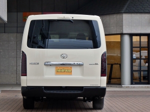 ハイエースバンディーゼル4WD　カスタムコンプリート