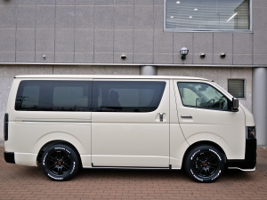 ハイエースバンディーゼル4WD　カスタムコンプリート