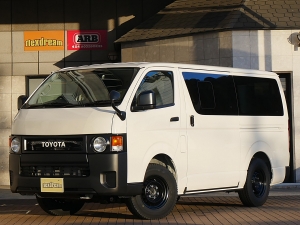 ハイエースＶDX　4WD　ディーゼル　丸目