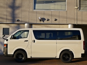 ハイエースバンDX　4WD　ディーゼル　丸目