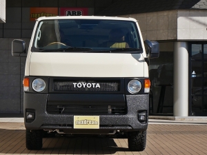 ハイエースバンディーゼル4WD　丸目カスタム　ネオクラシック