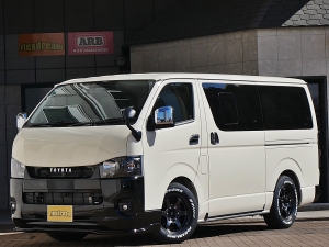 ハイエースＶディーゼル4WD　カスタムコンプリート