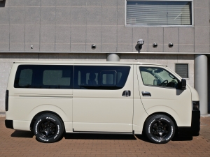 ハイエースバンディーゼル4WD　カスタムコンプリート