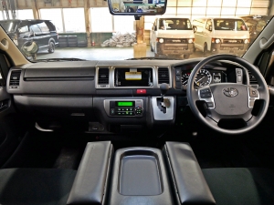 ハイエースバン４ＷＤ　スーパーＧＬ