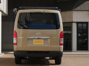 ハイエースバンディーゼル4WD　アースカラーパッケージ４Ｖ６ベージュ