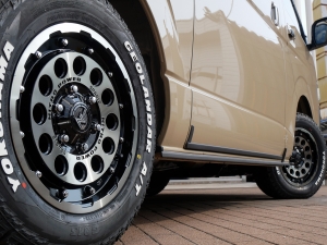 ハイエースバンディーゼル4WD　アースカラーパッケージ４Ｖ６ベージュ