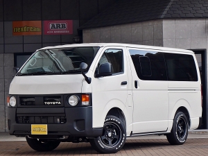 ハイエースバンDX　4WD　ディーゼル　丸目