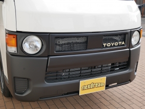 ハイエースバンDX　4WD　ディーゼル　丸目