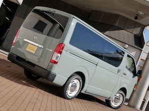 ハイエースバンディーゼル4WD　アースカラーパッケージ６Ｘ３アーバンカーキ