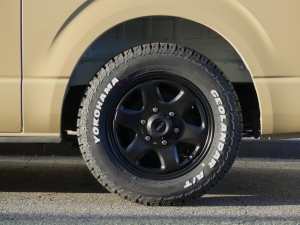 ハイエースバン４ＷＤ S-GL『FD-classic丸目換装』