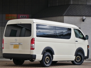 ハイエースワゴン10人乗りワゴン　車中泊できる街乗り仕様車