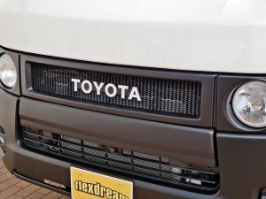 ハイエースバンディーゼル4WD　丸目カスタム　ネオクラシック