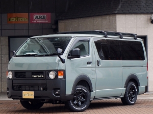 ハイエースＶディーゼル4WD　アースカラーパッケージ６Ｘ３アーバンカーキ