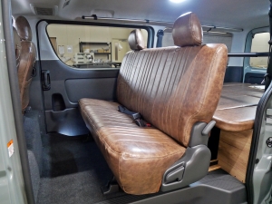 ハイエースバンディーゼル4WD　アースカラーパッケージ6X3アーバンカーキ