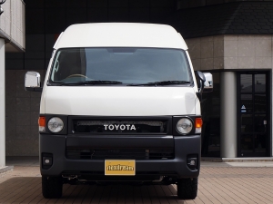 ハイエースバン新車アウトレットスパロン　4WD　ディーゼル