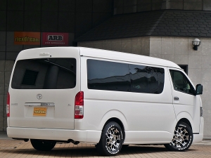 ハイエースワゴン１０人乗り　車中泊できる街乗り仕様車