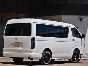 ハイエースワゴン１０人乗り　車中泊できる街乗り仕様車