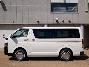 ハイエースバンディーゼル4WD　MONOBOX丸目カスタム