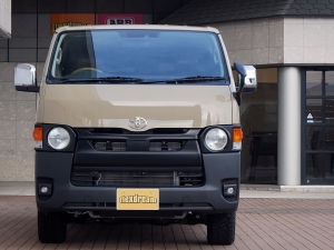 ハイエースバンディーゼル4WD　アースカラーパッケージ4V6ベージュ