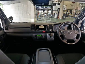 ハイエースバン新車一部改良後　ディーゼル四駆