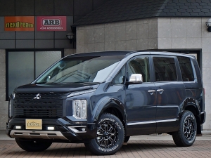 デリカＤ５新車アウトレット三菱デリカD：5　Ｐ