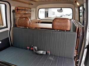 タウンエースタウンエース　FD-BOX　車中泊できるライトキャンピングカー