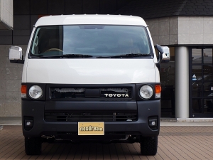 ハイエースワゴン１０人乗り　車中泊できる街乗り仕様車