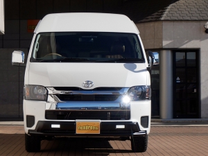 ハイエースワゴン車中泊　キャンピング仕様　オフロード
