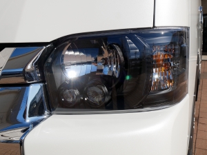 ハイエースワゴン車中泊　キャンピング仕様　オフロード