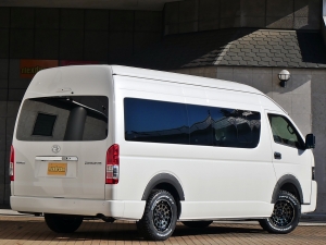 ハイエースワゴン車中泊　キャンピング仕様　オフロード