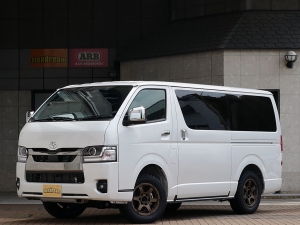 ハイエースバンディーゼル4WD　車中泊