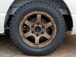 ハイエースバンディーゼル4WD　車中泊