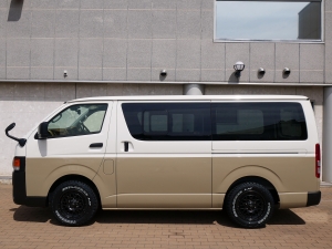 ハイエースバン新車ハイエースDX　丸目カスタム