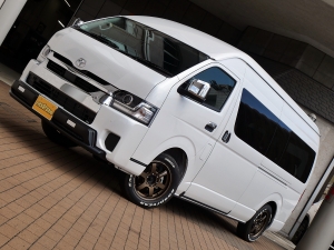 ハイエースワゴン１０人乗り　車中泊できる街乗り仕様車