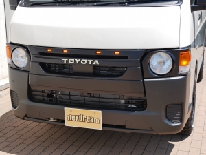 ハイエースバン新車ハイエースDX　丸目カスタム