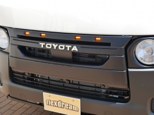 ハイエースバン新車ハイエースDX　丸目カスタム