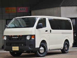 ハイエースバン９型ハイエースDX　丸目カスタム