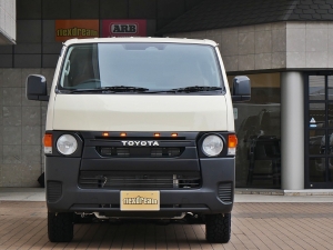 ハイエースバン９型ハイエースDX　丸目カスタム