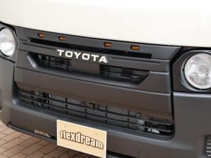 ハイエースバン９型ハイエースDX　丸目カスタム