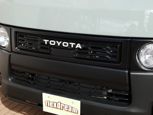 ハイエースバン新型　モデルチェンジ　改良後