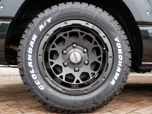 ハイエースワゴン新車カスタムコンプリート