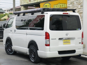 ハイエースバン新車：ハイエースバン４ＷＤ