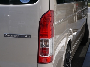 ハイエースワゴン新車：ハイエースワゴン４ＷＤ
