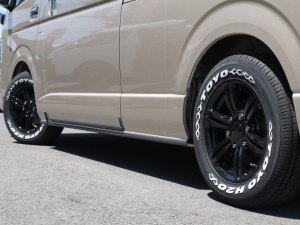 ハイエースワゴン新車：ハイエースワゴン４ＷＤ