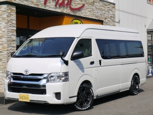 ハイエースＶスパロン　4WD　ディーゼル