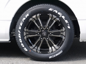 ハイエースバンスパロン　4WD　ディーゼル