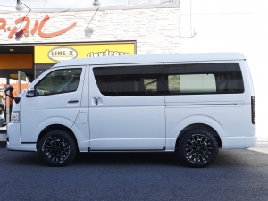 ハイエースワゴン新車：ハイエースワゴン４ＷＤ