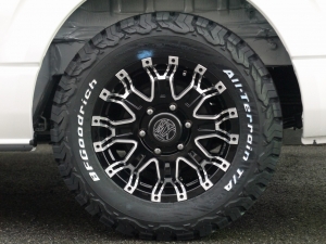 ハイエースワゴン新車：ハイエースワゴン４ＷＤ