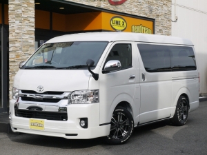 ハイエースＷ新車：ハイエースワゴン４ＷＤ